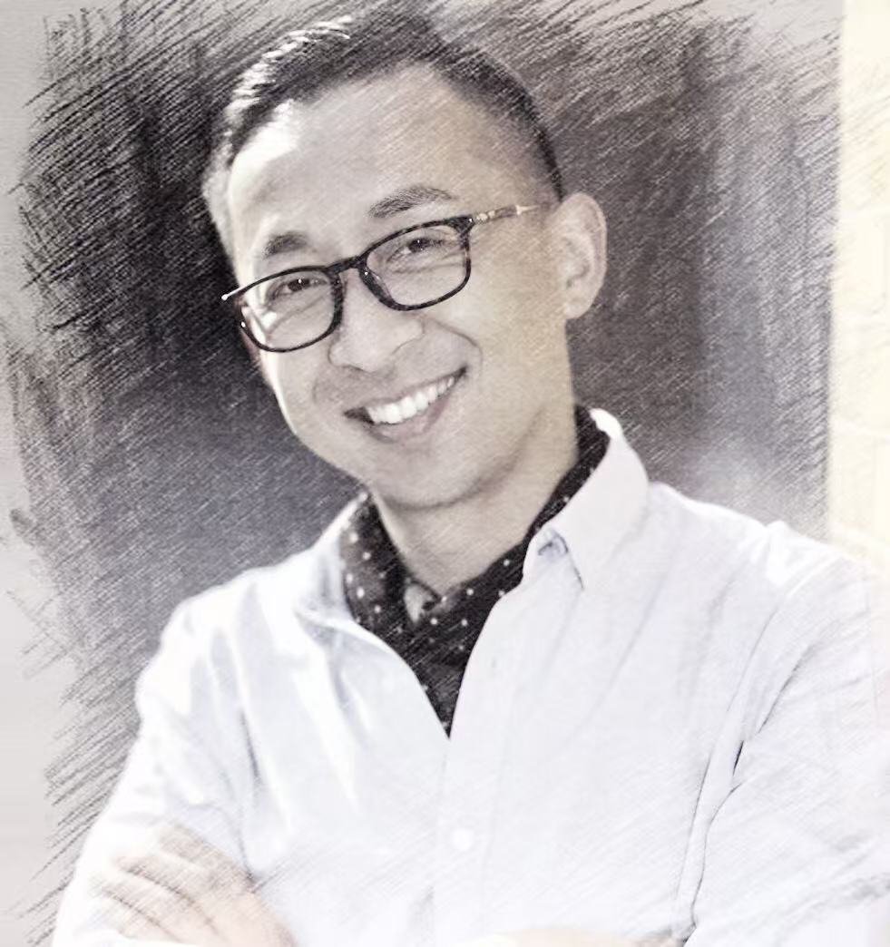 Tom — your English-speaking driver in Shanghai